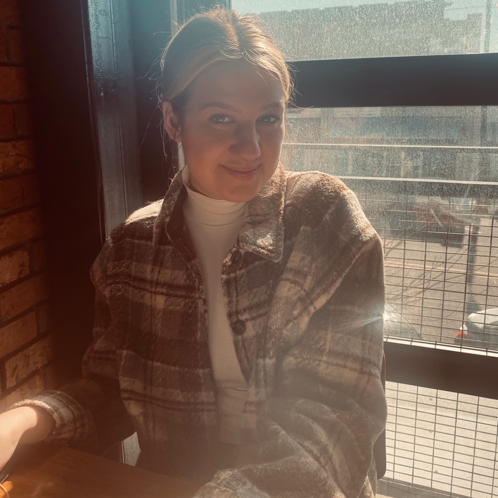 Meet your Posher, Emily